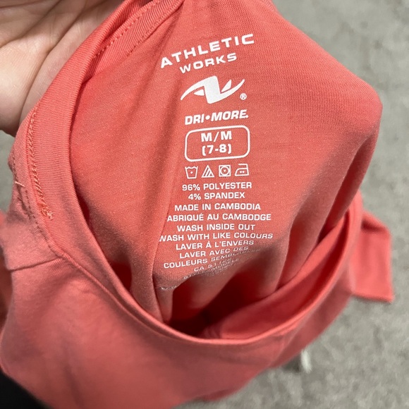 Kids Top - Picture 2 of 2